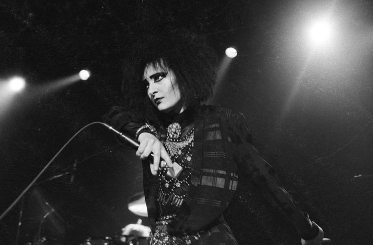 SIOUXSIE SIOUX : EL CANTO DE UNA CRIATURA