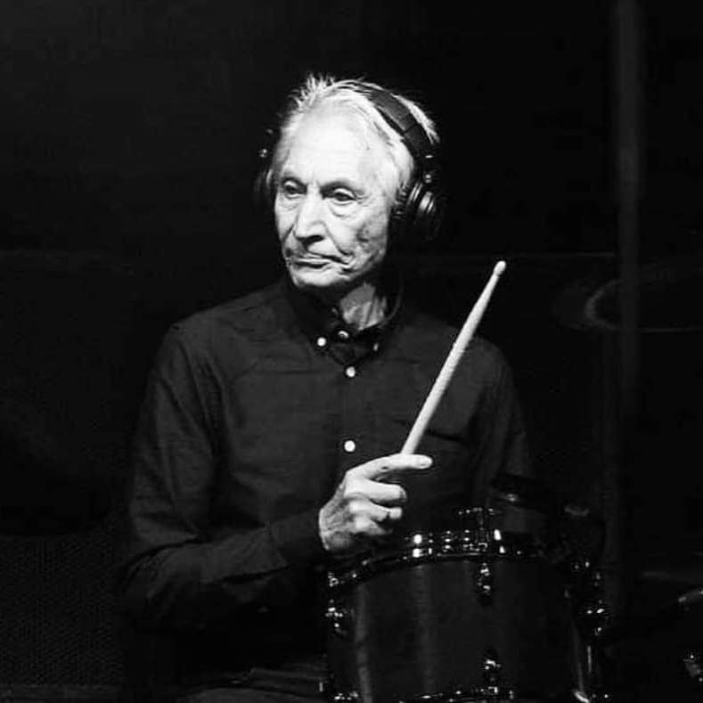 EL ROCK AND ROLL LLORA: MUERE CHARLIE WATTS.