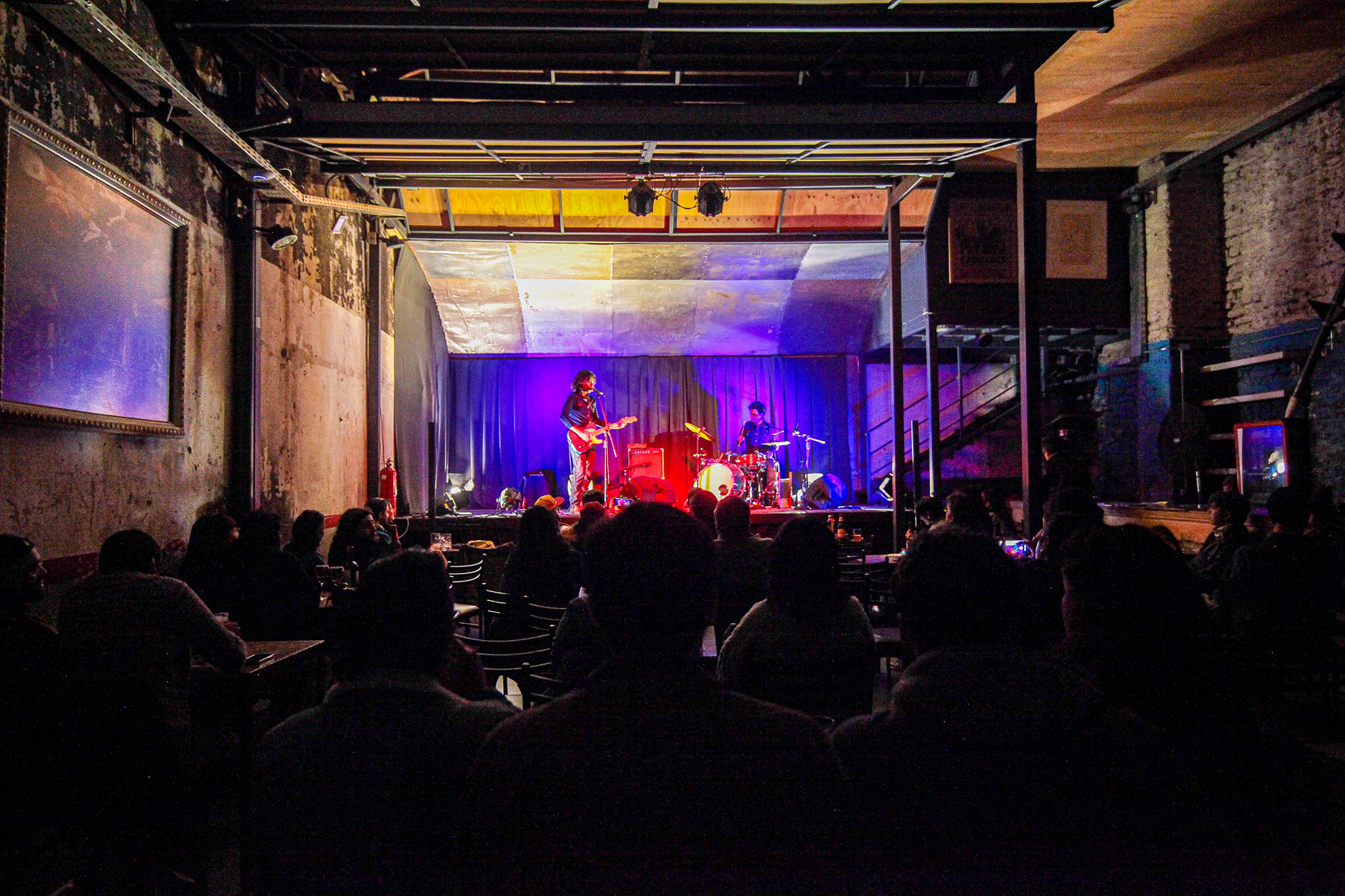 AL CALOR DEL ROCK: REVISA LA CARTELERA DE BAR DE RENÉ