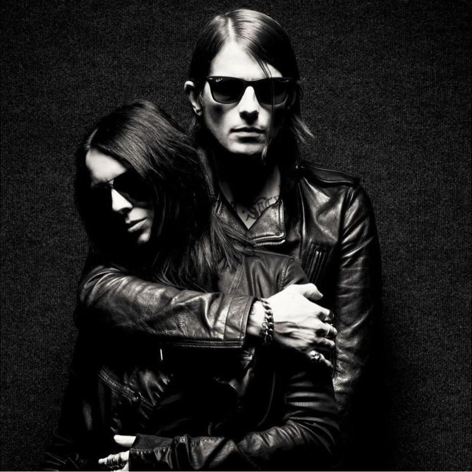 CRUCE DE BEATS OSCUROS : COLD CAVE SE PRESENTA EN SANTIAGO