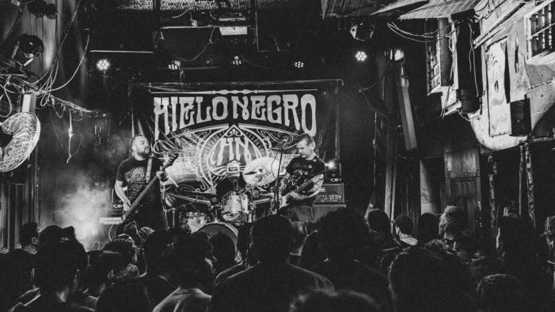 ¡SORTEO! HIELO NEGRO Y HUÉRFANOS SALVAJES EN BAR DE RENÉ ¡TE REGALAMOS ENTRADAS!
